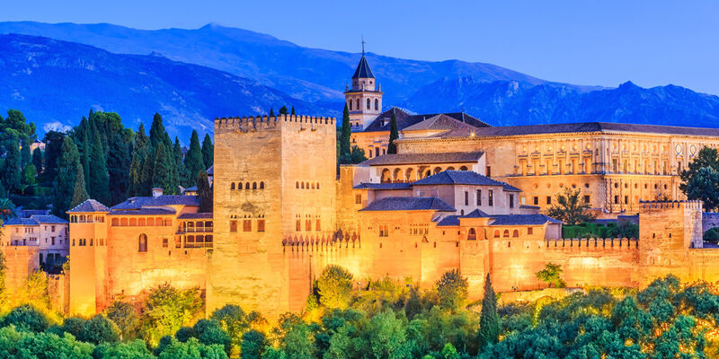 Elegant İspanya & Endülüs Turu Türk Havayolları ile - 7 Gece - BCN-MAD