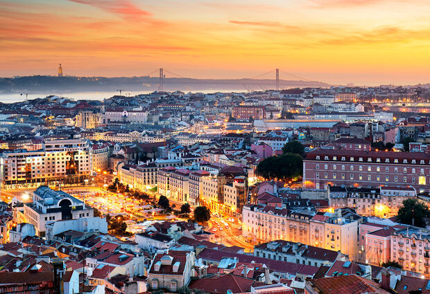 Elegant Mega Portekiz & Madrid & Endülüs Turu Pegasus Havayolları ile 7 Gece (MAD-SVQ)