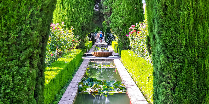 Büyük İspanya & Endülüs Elhambra Sarayı Dahil | 7 Gece | İstanbul Çıkış | Bcn-Mad | THY