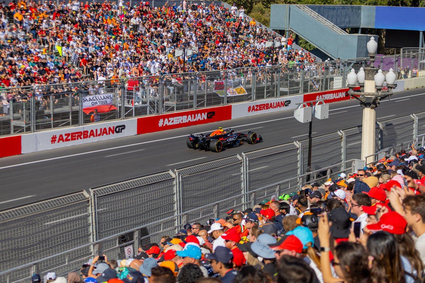 Bakü Formula 1 Turu Şehir Pisti ve Yarış Heyecanı