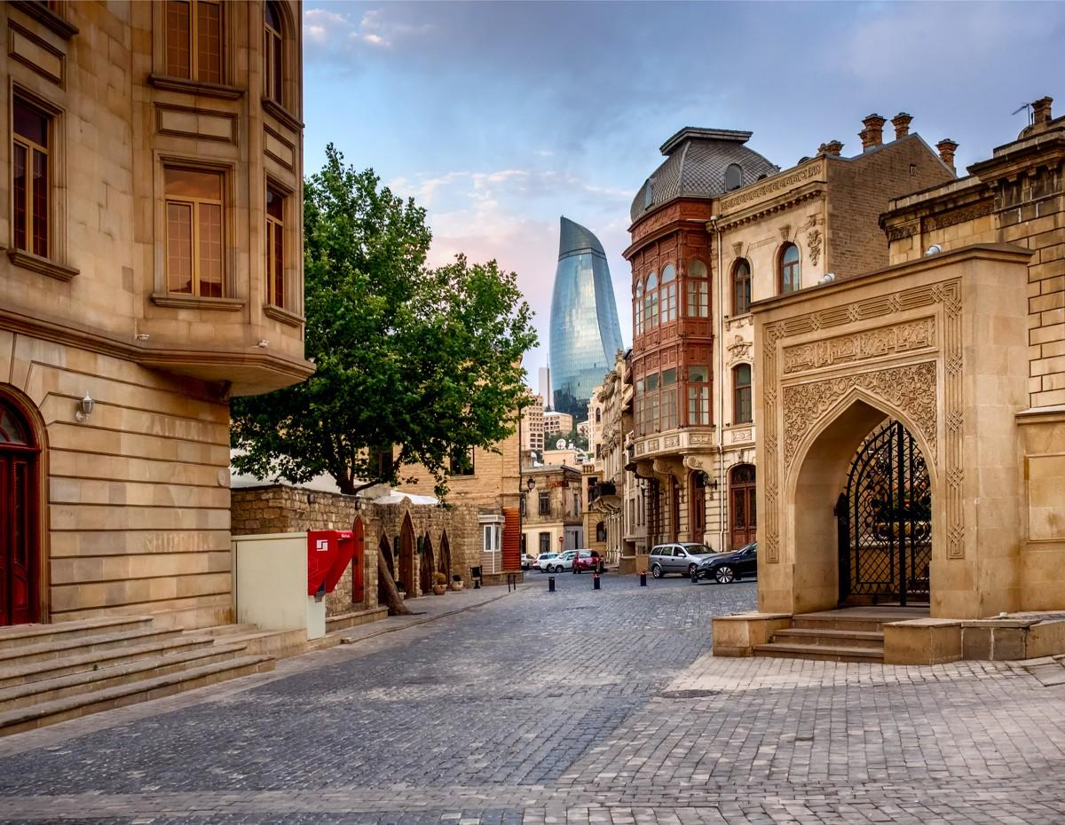 Bakü ile Azerbaycan’ın Tarih ve Modern Şehir Kültürü