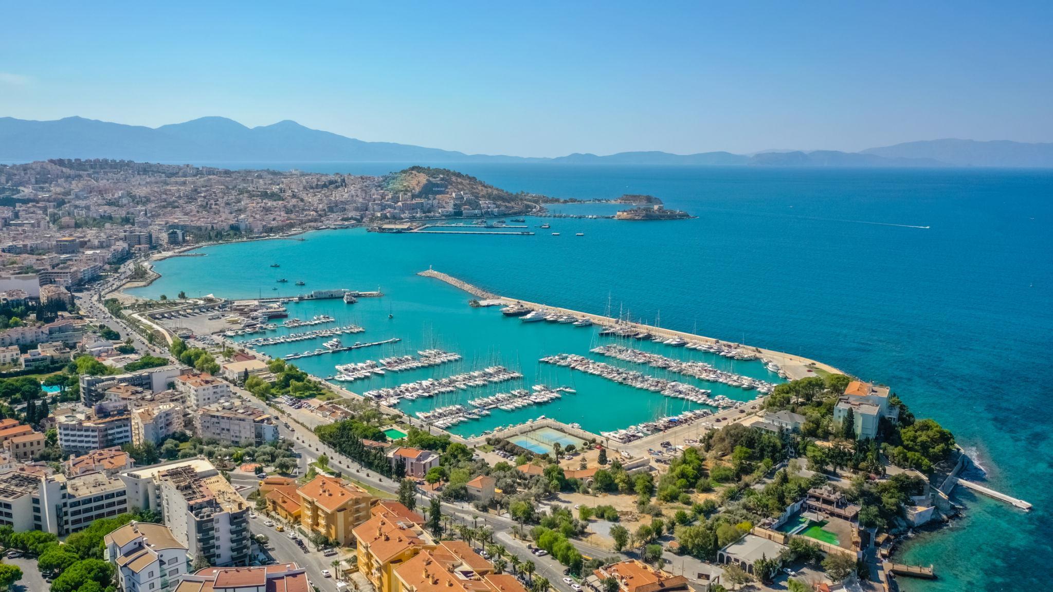 Kuşadası Otelleri Rehberi: Ege'de Konforlu ve Unutulmaz Bir Tatilin Adresi