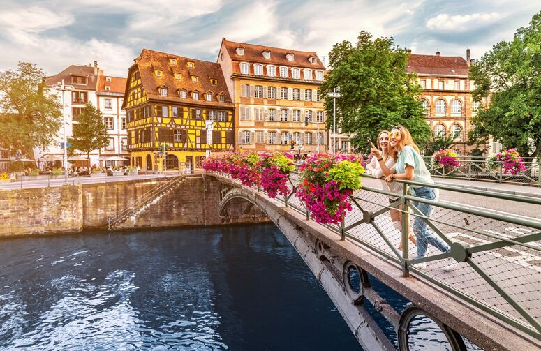 Elit Alsace ve Colmar Turu THY ile 3 Gece Ekstra Turlar Dahil 23 Nisan Dönemi  (ZRH - STR)