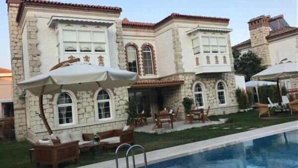 Monottoman Otel