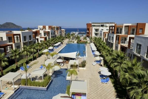Sundance Suites Hotel & Spa
