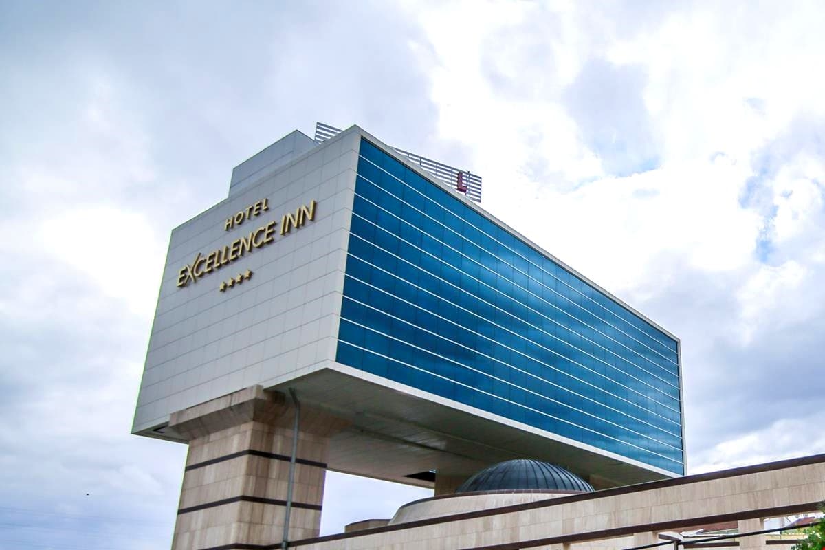 Hotel Excellence Inn
