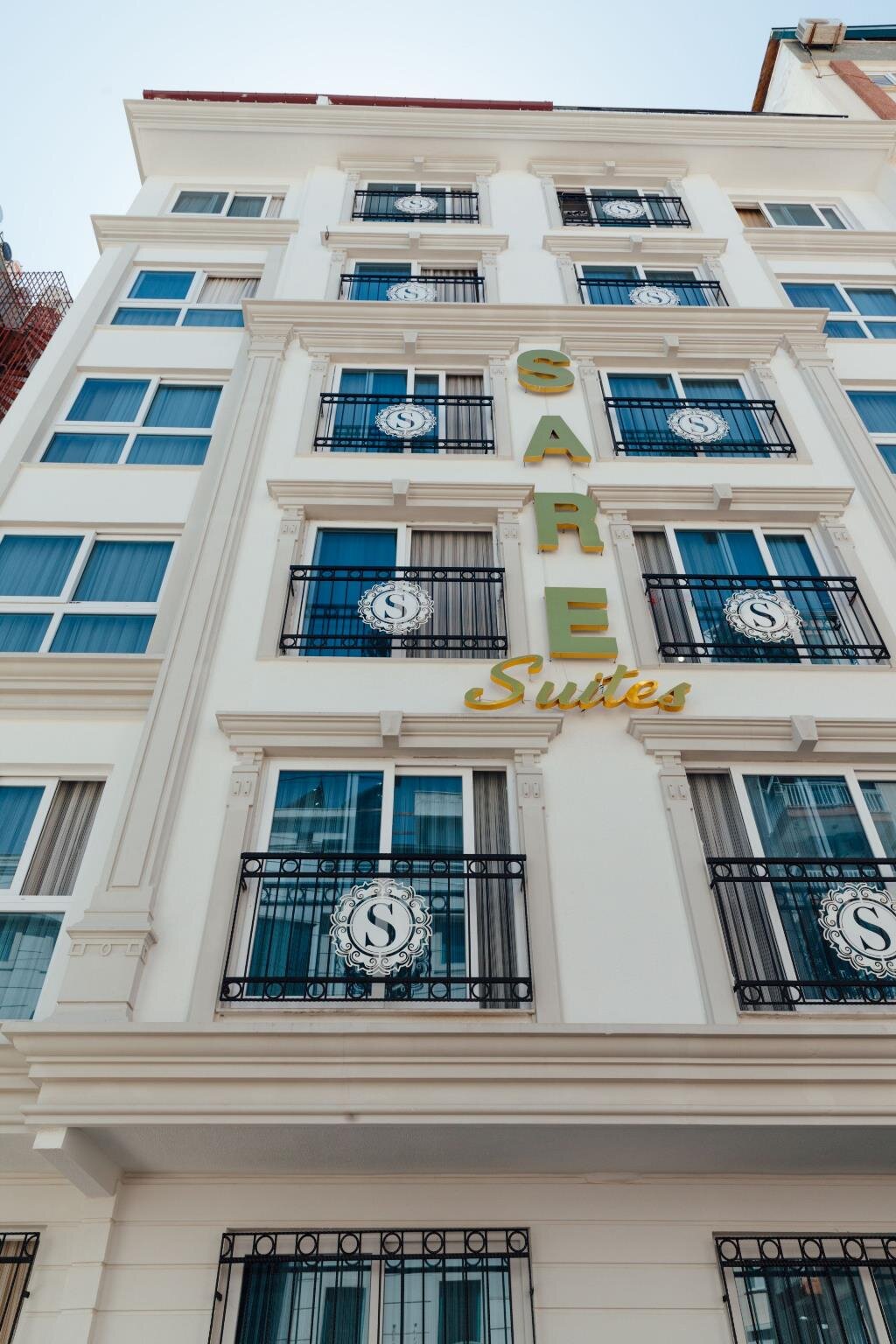 Sare Suites