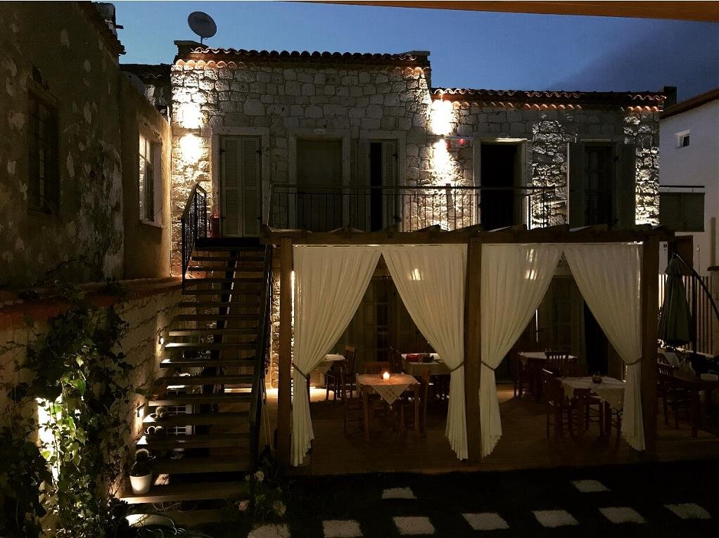 Alaçatı Çona Butik Otel