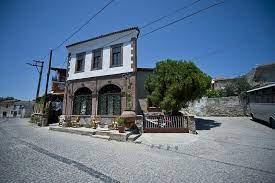 Mahzen Otel