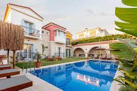 Lika Alaçatı