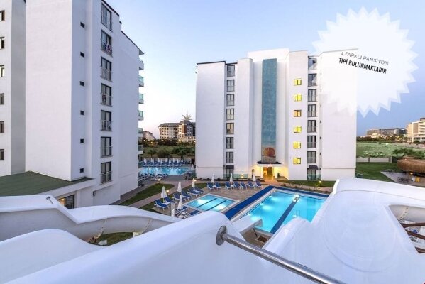 Lavia Hotel Lara