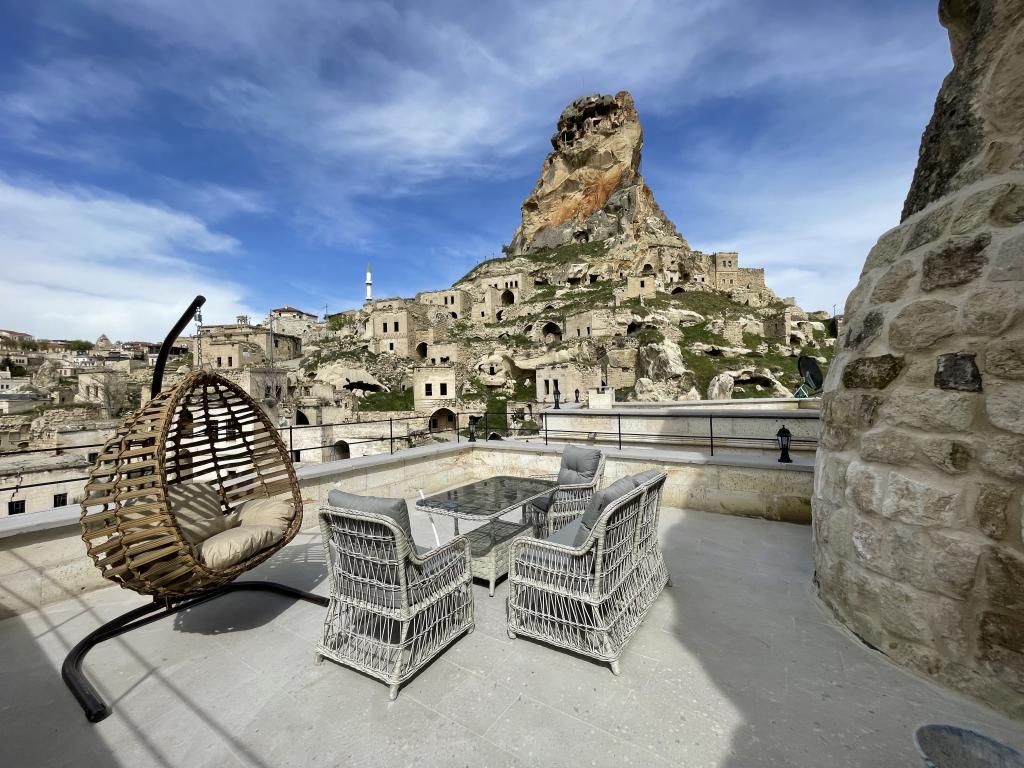 Doctor's Cave Suites