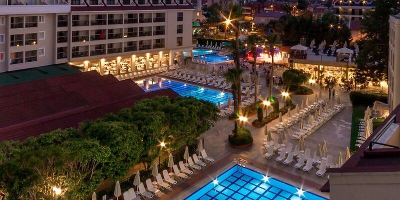 Julian Club Hotel