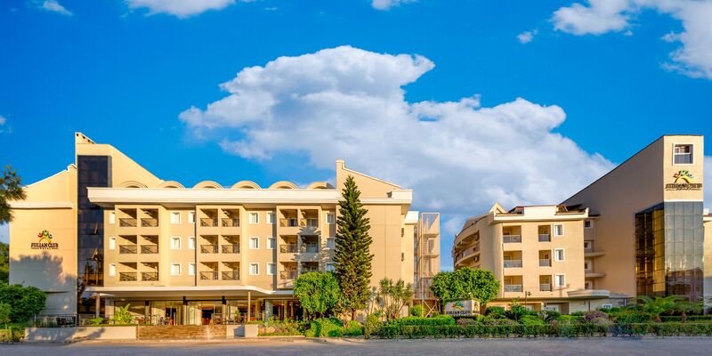 Julian Club Hotel