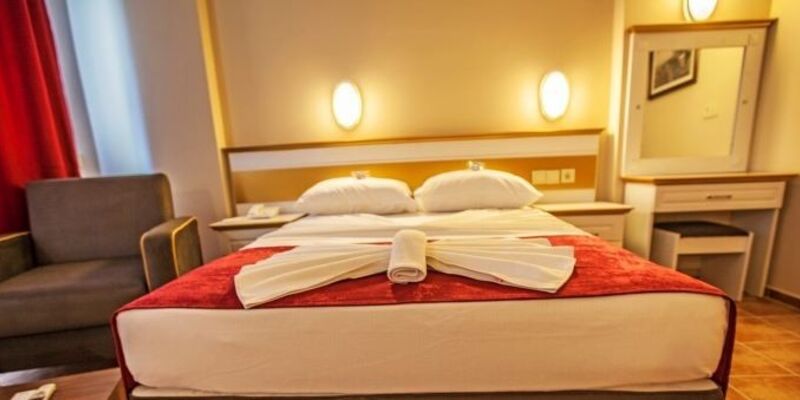 Comet Deluxe Hotel