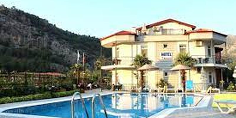 Bybassios Hotel