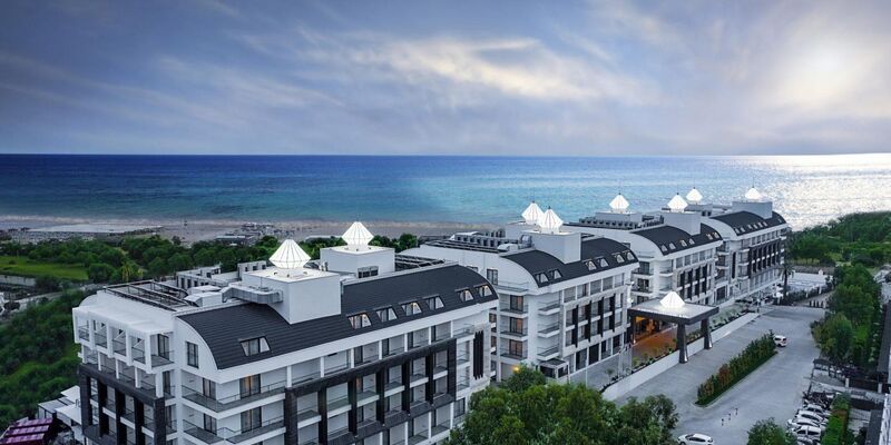 Diamond De Luxe Hotel Resort & Spa