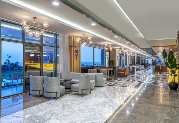 Diamond De Luxe Hotel Resort & Spa