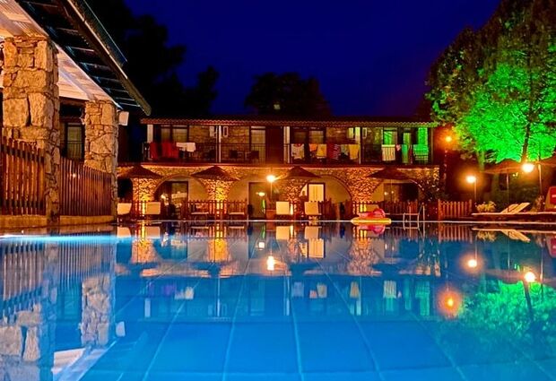 Alados Otel