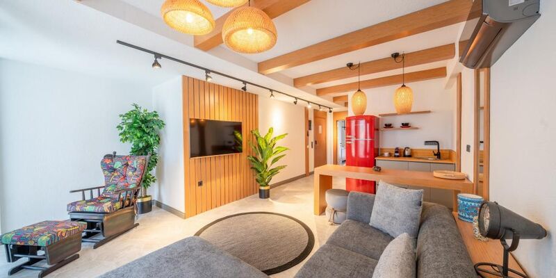 Lupia Suites Hotel