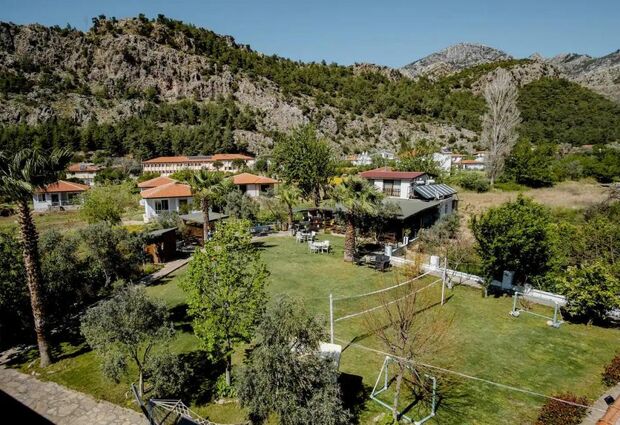 Bybassios Hotel