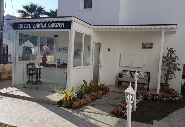 Canna Garden Hotel