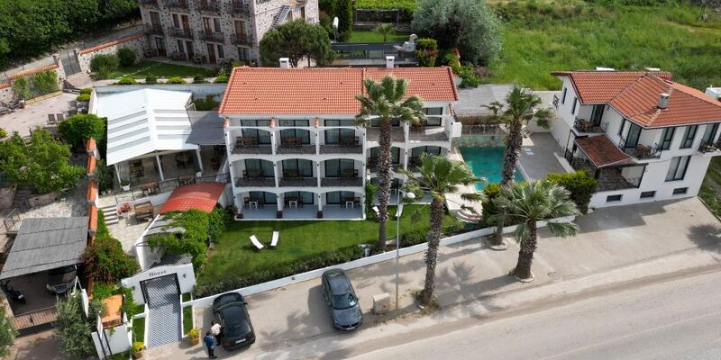 Cunda House Küçük Otel