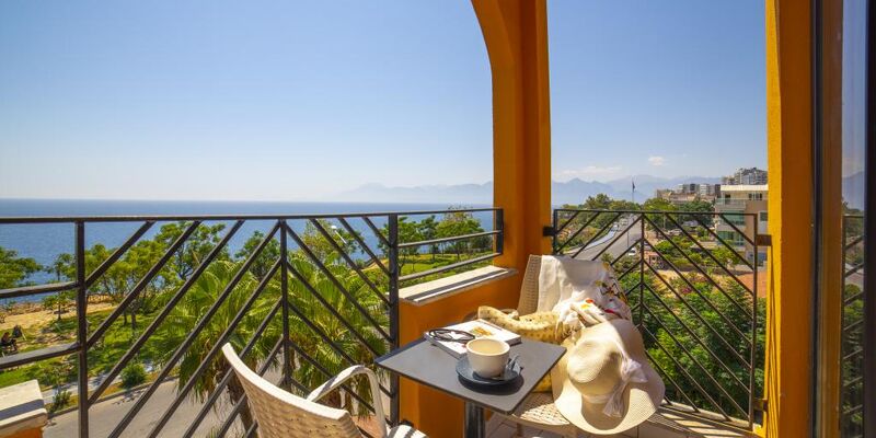 Nebilüx Hotel