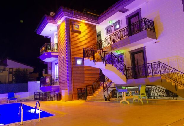 Rox Apart Hotel