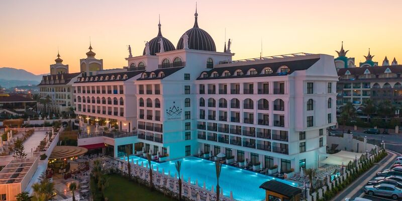 Side Royal Style Hotel