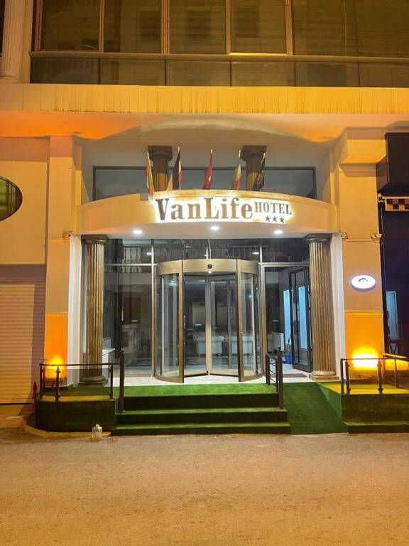 Van Life Hotel