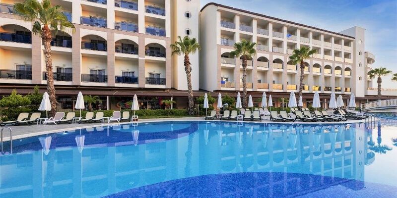 Lrs Port River Hotel & Spa