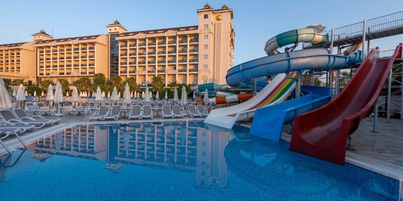 Lrs Lake River Side Hotel & Spa