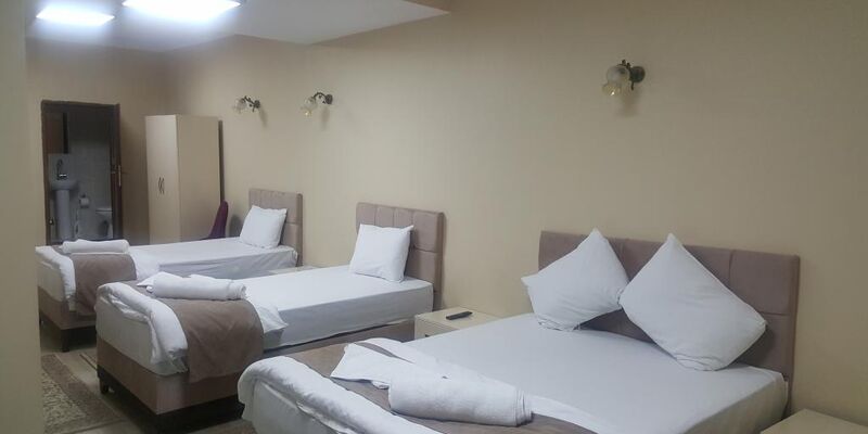 Lüx Otel