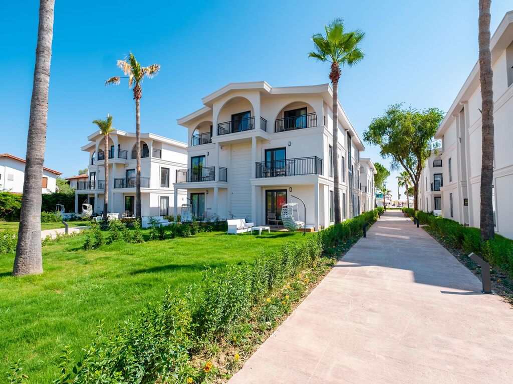 Benata Hotel