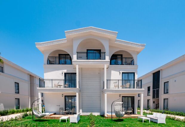 Benata Hotel