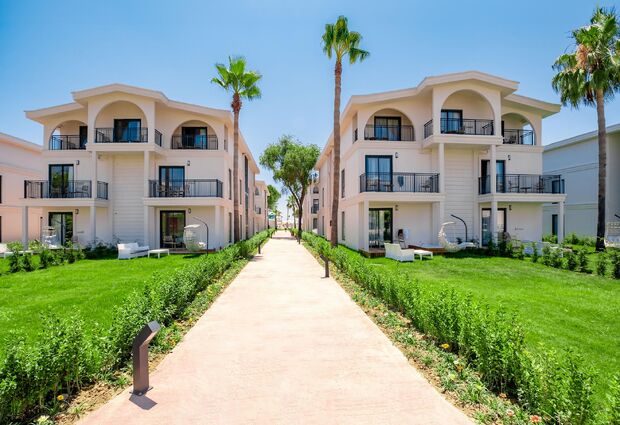 Benata Hotel