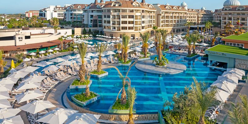 Kirman Belazur Resort & Spa