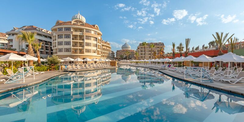 Kirman Belazur Resort & Spa