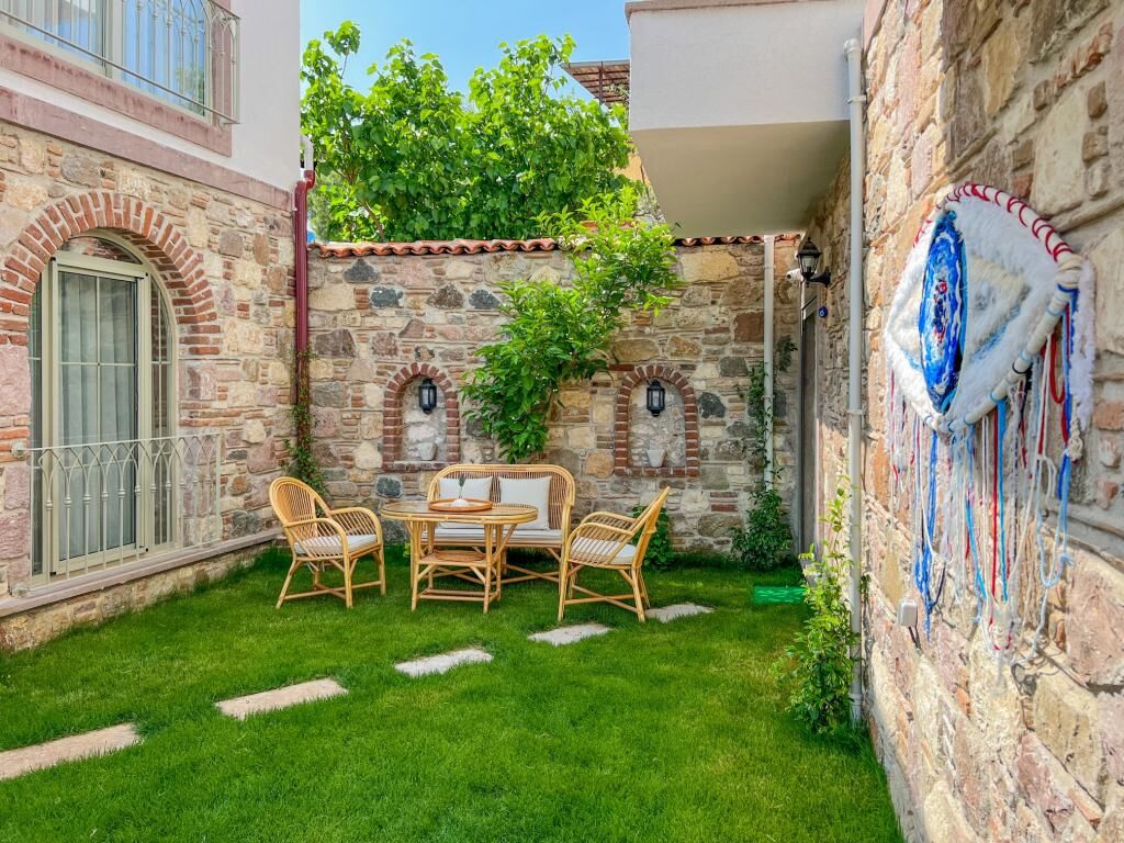 Parla Otel Küçükköy