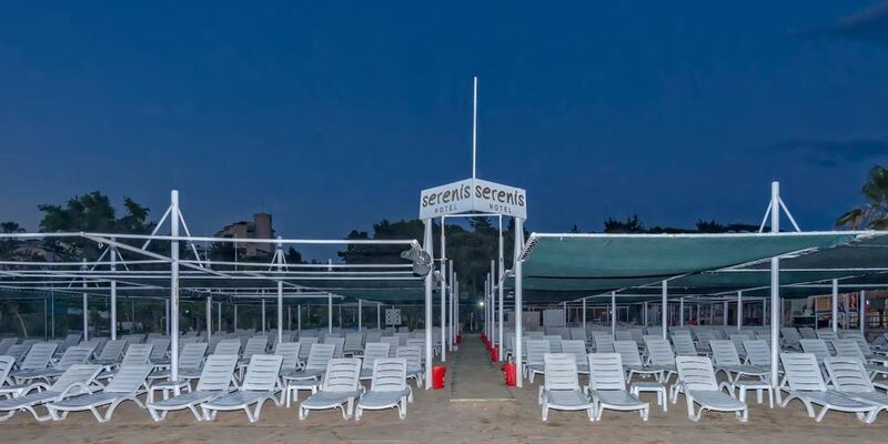 Serenis Hotel