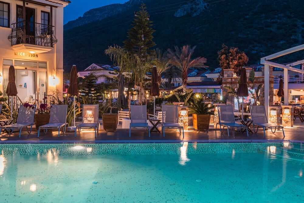 Bronze Hotel Ölüdeniz