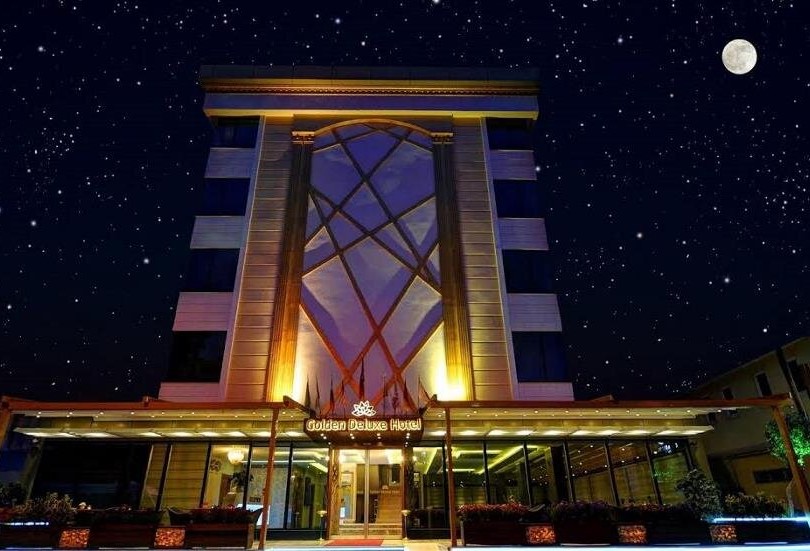 Golden Deluxe Hotel