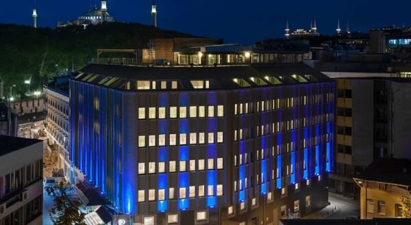 Double Tree by Hilton İstanbul Sirkeci