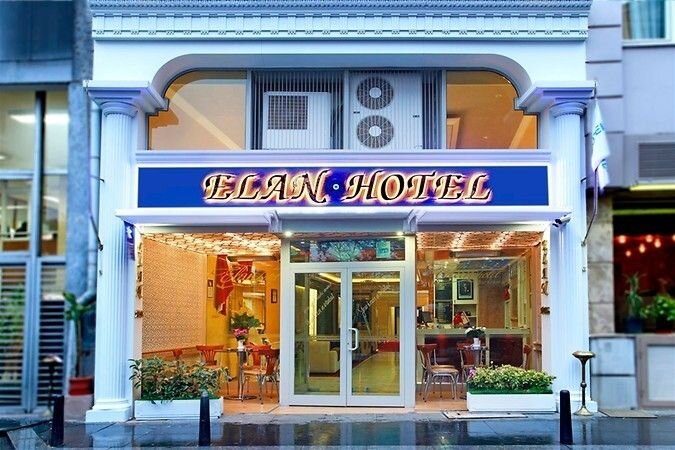 Elan Hotel