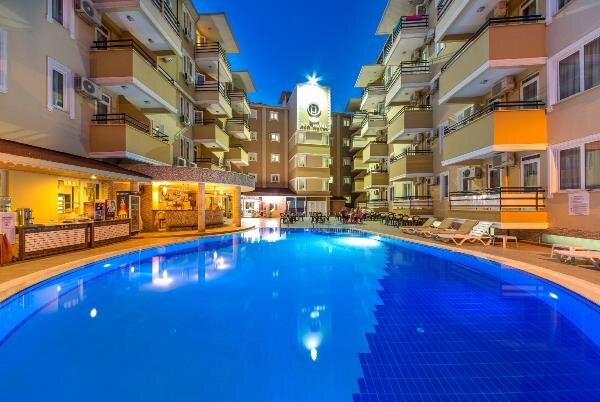 Kleopatra Ada Hotel