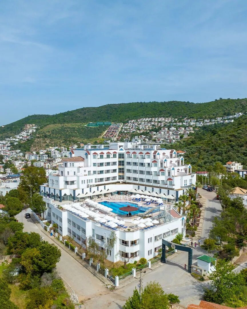 Roseira Beach Resort