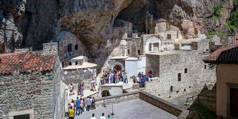 Uçaklı Karadeniz ve Batum Turu 5 Gece Otel Konaklamalı