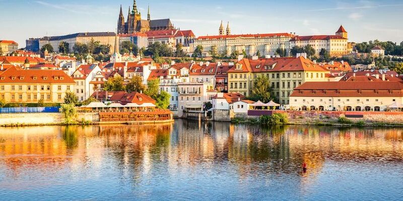 Prag Turu Türk Havayolları İle 3 Gece 4 Gün