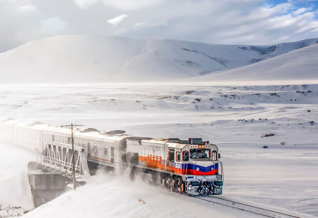 Ankara Çıkışlı Turistik Doğu Ekspresi Turu ( Trenle Gidiş – Uçakla Dönüş )
